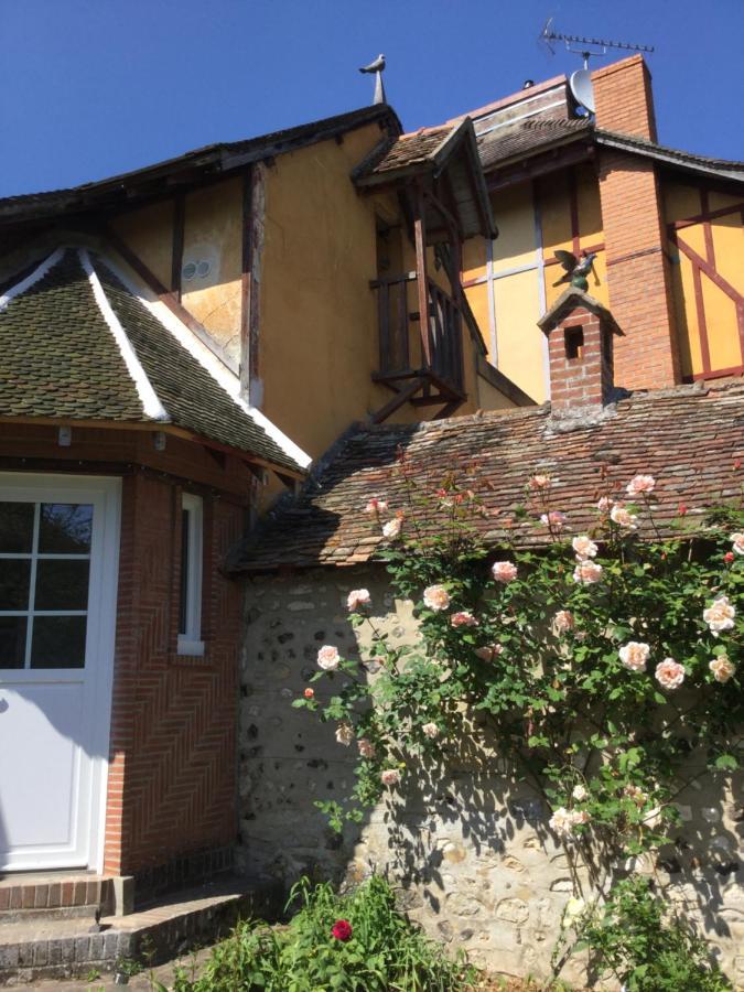 Les Papouz Bed & Breakfast Gommecourt Екстериор снимка