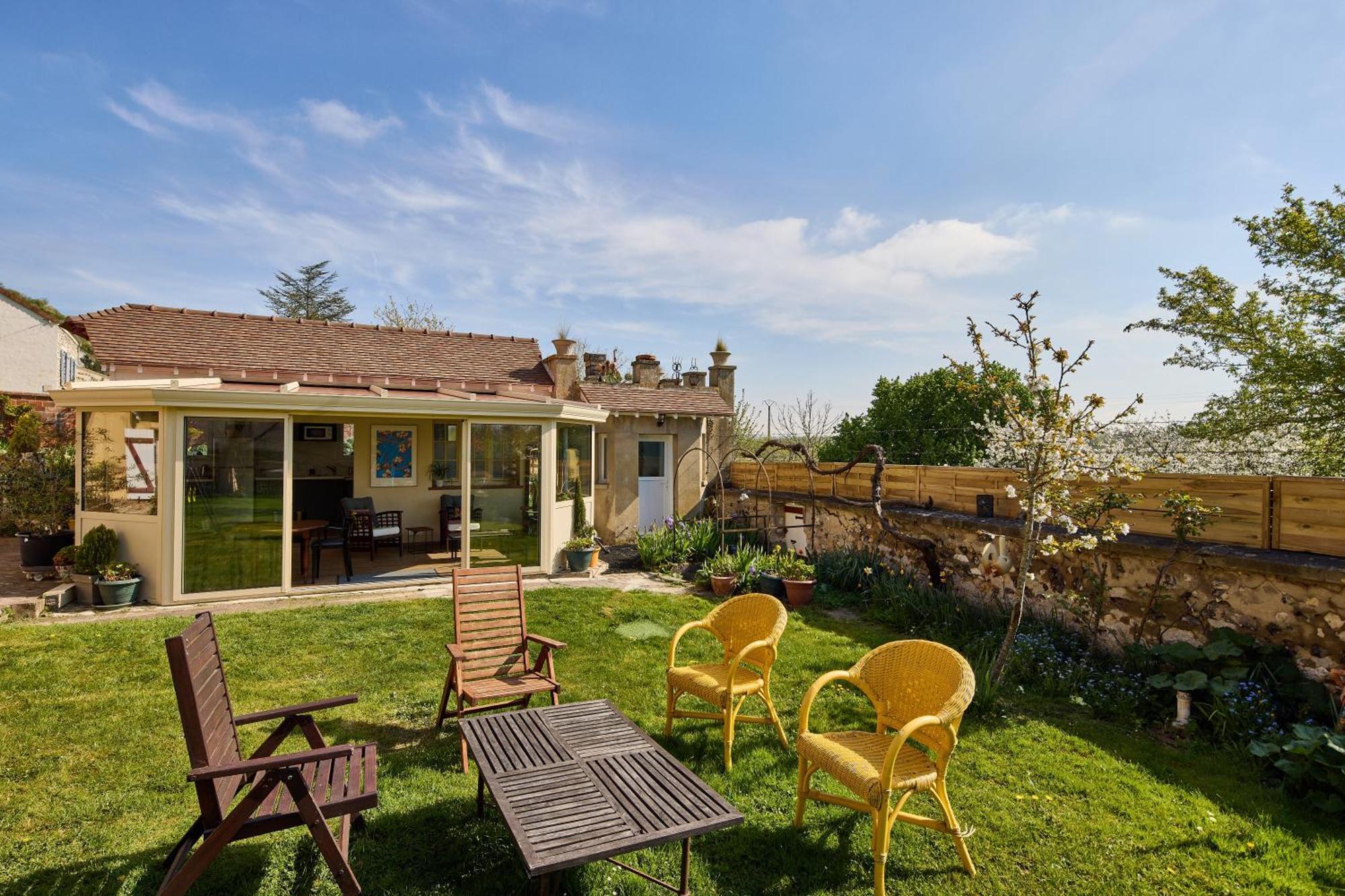 Les Papouz Bed & Breakfast Gommecourt Екстериор снимка